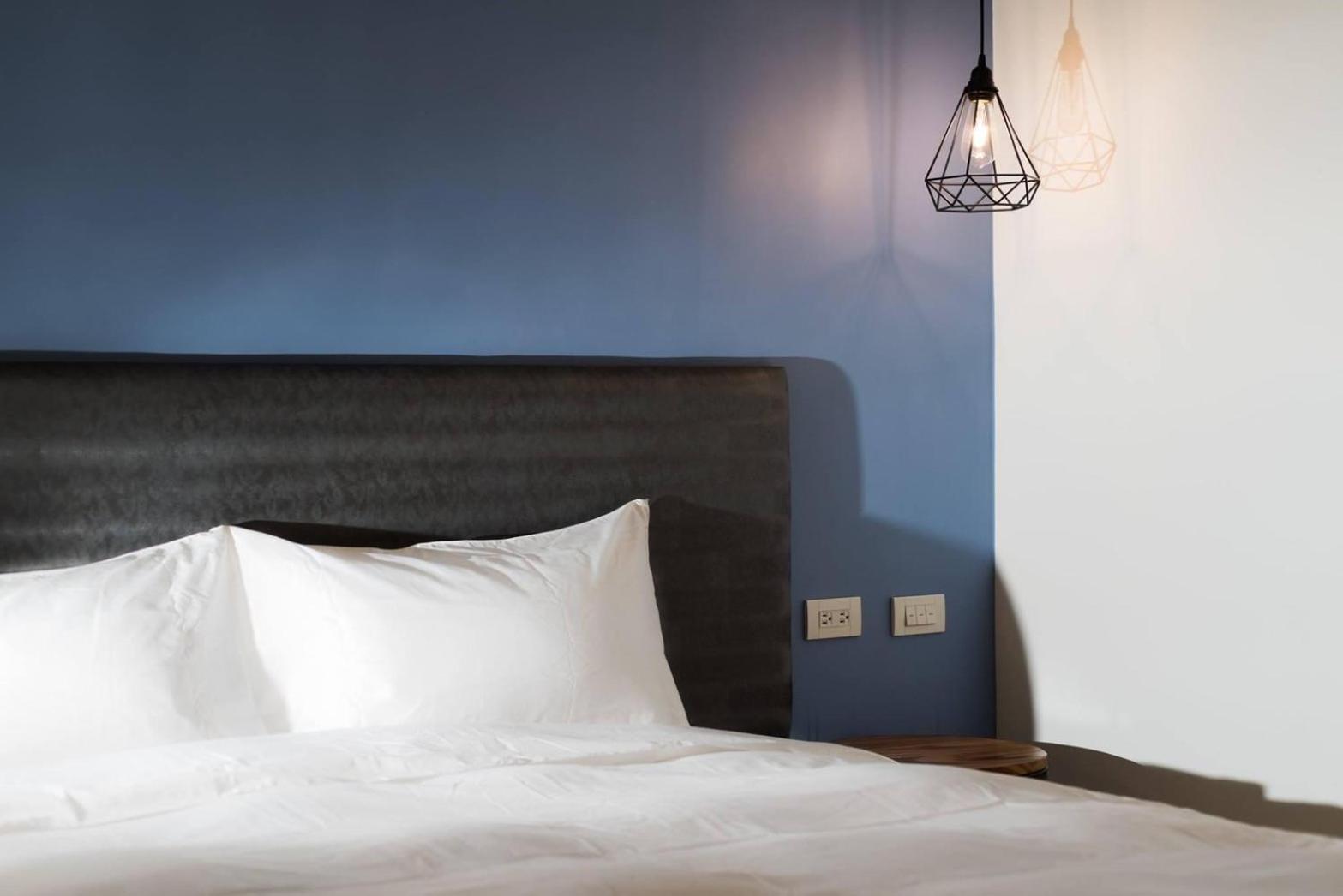 Ningcui Business Hotel Тайчжун Экстерьер фото