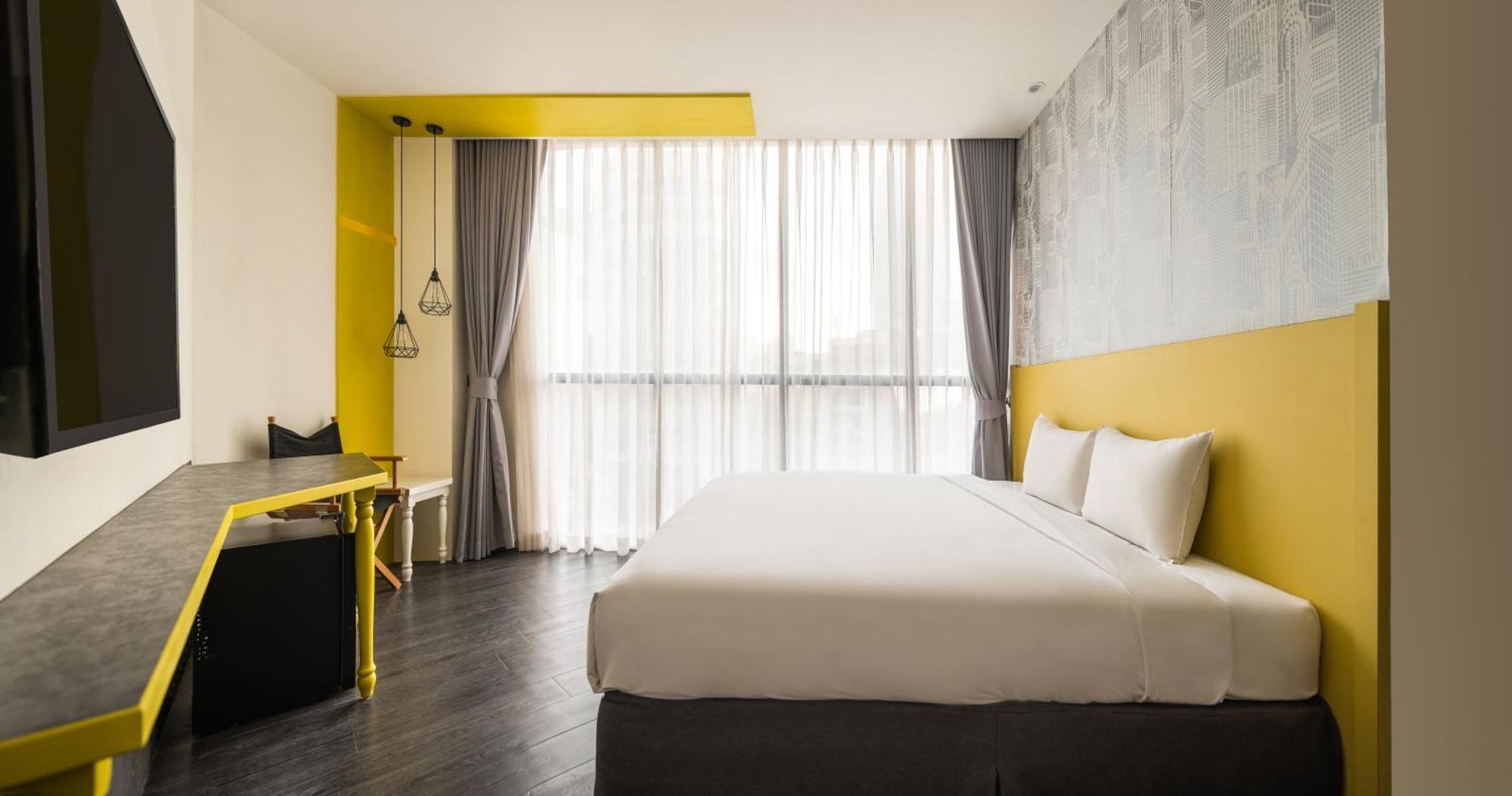 Ningcui Business Hotel Тайчжун Экстерьер фото