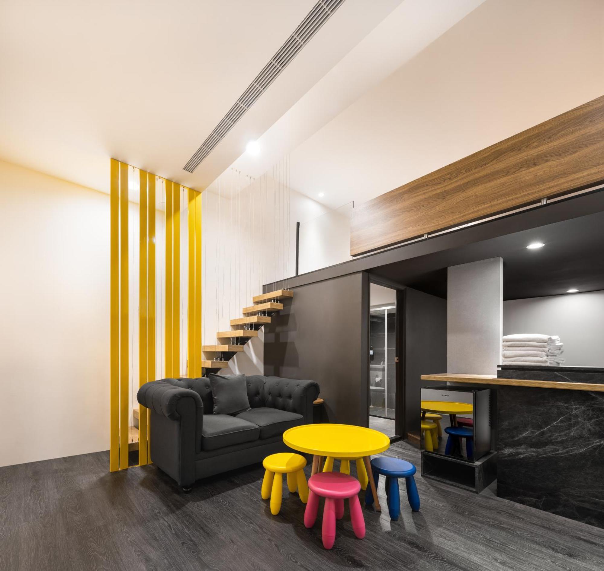 Ningcui Business Hotel Тайчжун Экстерьер фото